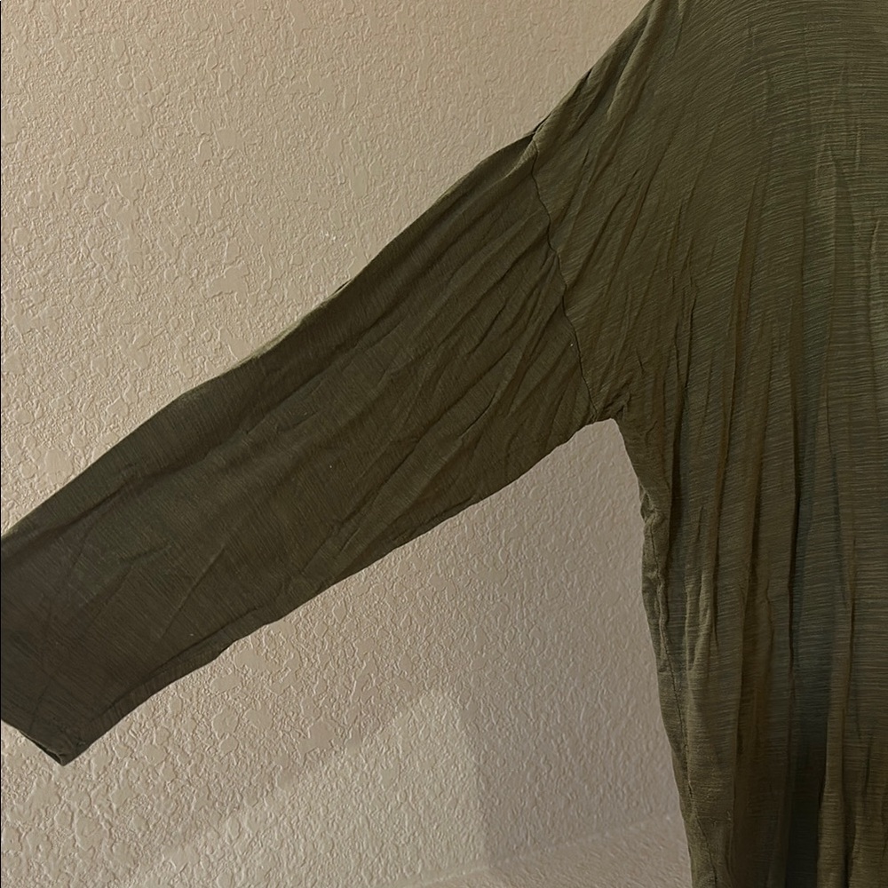 Old Navy Luxe Olive Green Dolman Sleeve T-Shirt - Picture 5 of 6